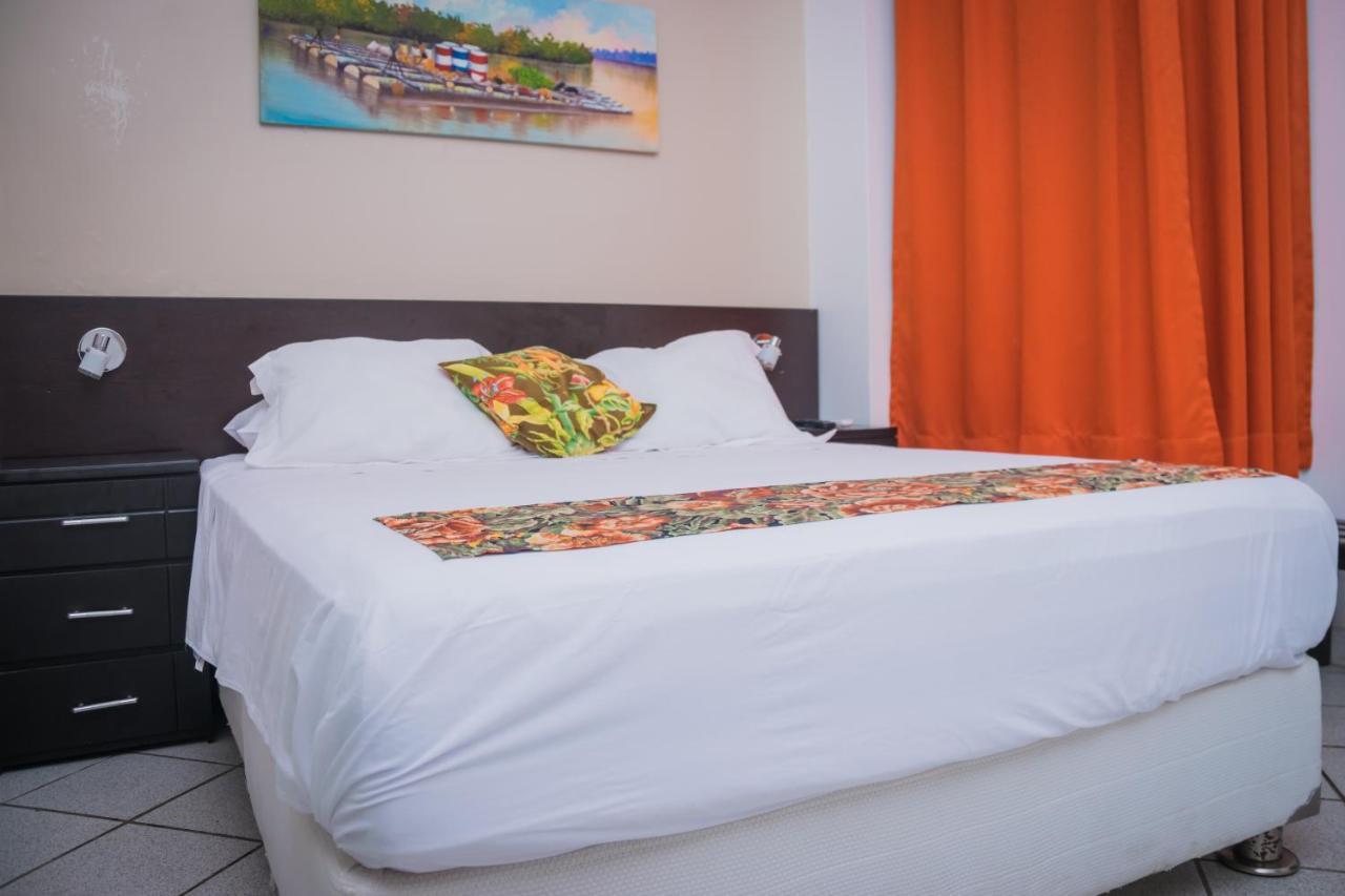 Centrika Hotel Tarapoto Buitenkant foto